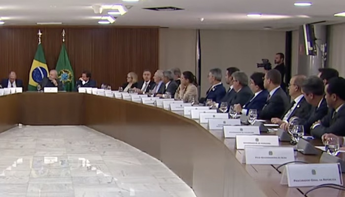  Governador viaja a Brasília e encontra líderes dos Poderes da República