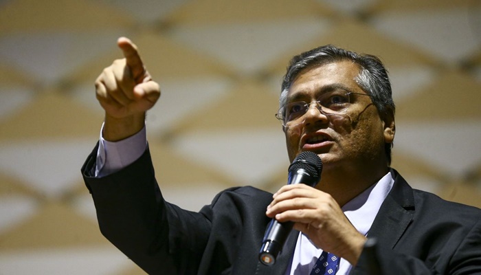 Financiadores de vandalismo começam a ser identificados, diz ministro