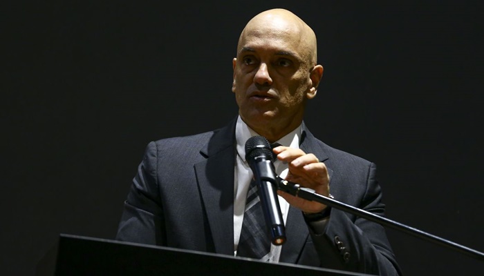 Com nova ameaça golpista, ministro do STF proíbe bloqueio de vias 