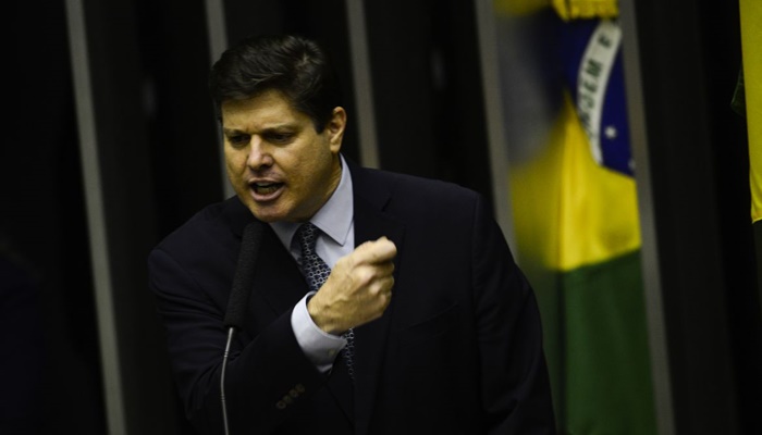 Reforma tributária será fatiada, confirma Baleia Rossi