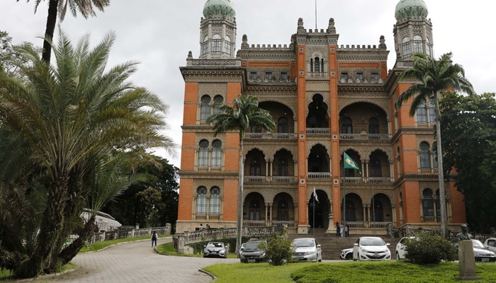 Fiocruz estuda antiviral para combater a covid-19