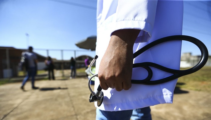 Justiça autoriza recontratação de cubanos do Mais Médicos