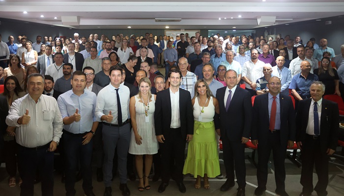  Governo do Estado debate regionalização do tratamento de água e esgoto com prefeitos