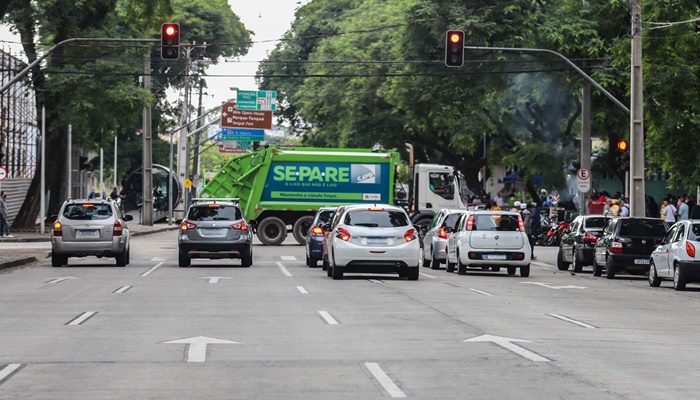  Segunda parcela do IPVA dos veículos com placas de finais 3 e 4 vence nesta sexta-feira