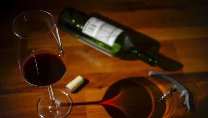 Alcoolismo: especialistas explicam como abordar quem tem dependência