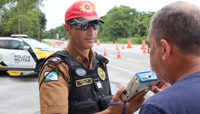 Número de mortes cai 22% nas estradas no Carnaval; notificações por embriaguez crescem 564%