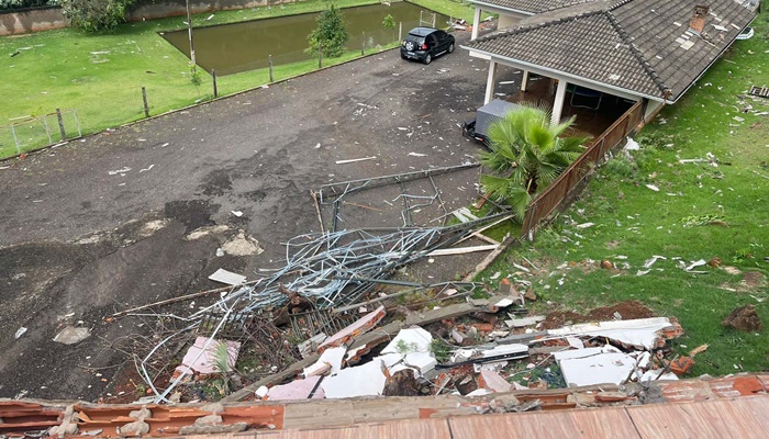  Defesa Civil vai distribuir telhas para Nova Laranjeiras; Copel recupera a rede elétrica