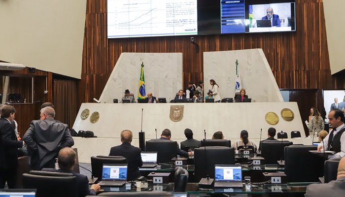  Apesar da arrecadação frustrada, Paraná manteve investimentos em alta em 2022