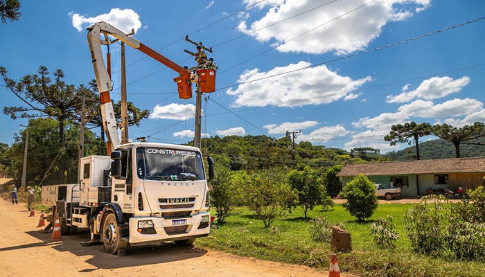  Paraná Trifásico conclui a construção de 11.245 km de redes e já beneficia 315 municípios