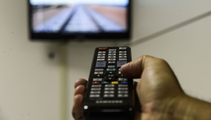 Famílias de baixa renda podem solicitar parabólica digital gratuita