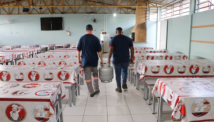 Estado compra 33 mil unidades de gás de cozinha para colégios da rede estadual