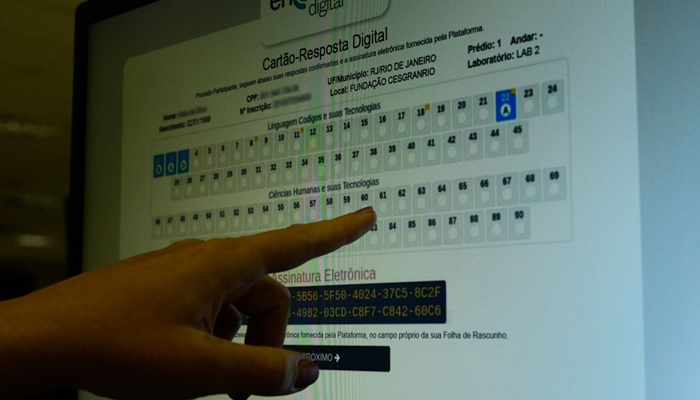 Presidente do Inep anuncia cancelamento do Enem Digital
