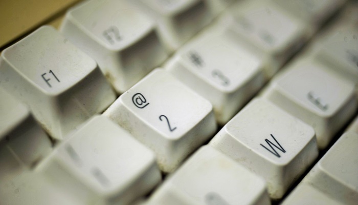 STF debate retirada de conteúdos ofensivos da internet