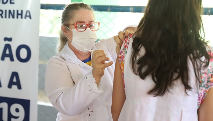  388 mil doses: adesão da bivalente contra a Covid-19 cresce no Paraná, mas está longe do ideal