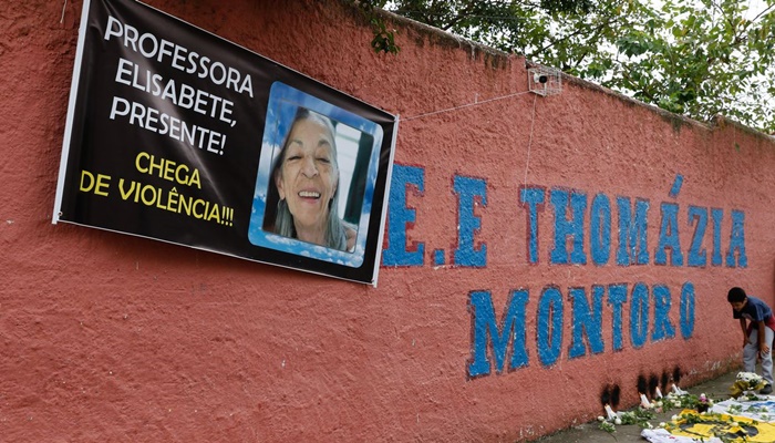 Após ataque, especialistas propõem escuta ativa nas escolas