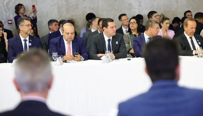  Governador Ratinho Junior integra pacto nacional de proteção às escolas
