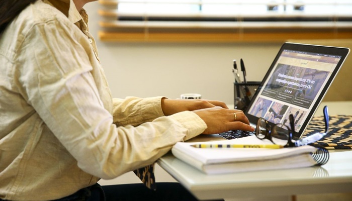 Governo criará plano de igualdade salarial entre homens e mulheres