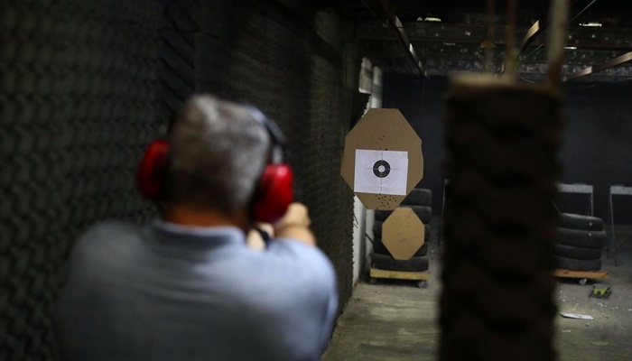 PF cumpre mandados contra CAC’s com armas irregulares