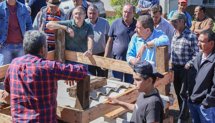 Laranjeiras - Prefeitura entrega poço artesiano para comunidade do Assentamento Passo Liso