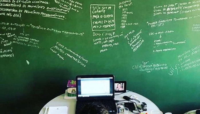 Oferta de 10 mil vagas traz expectativa para os concurseiros