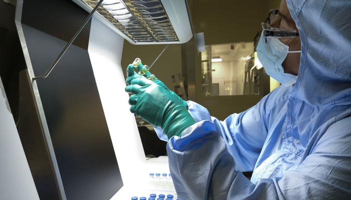 Anvisa renova autorização de vacinas e medicamentos de uso emergencial