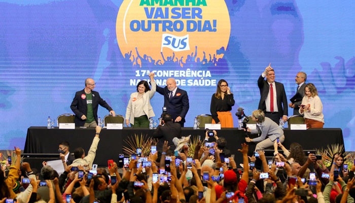 Governo vai pagar piso da enfermagem retroativo a maio