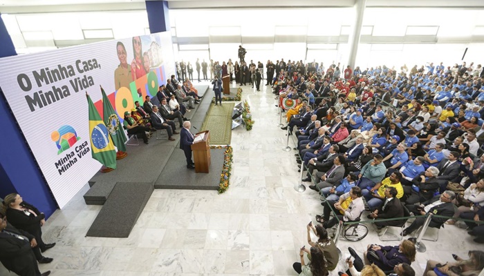 Lula ressalta melhorias do novo programa Minha Casa, Minha Vida