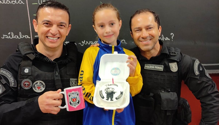 Cantagalo - Policiais penais fazem festa surpresa para aluna de 8 anos