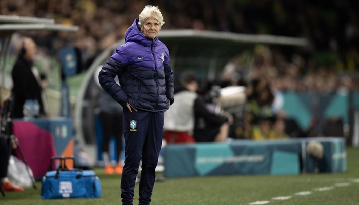 Sundhage atribui eliminação a jogo lento e demora nas substituições
