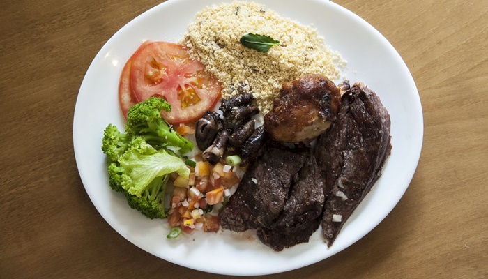 Salada pronta pode ter bactérias causadoras de infecções alimentares