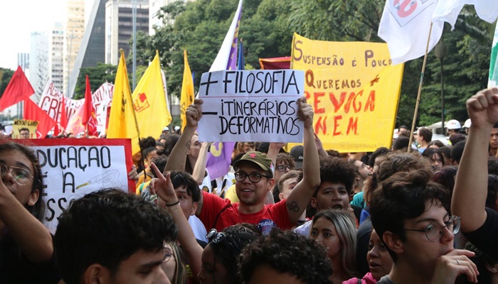 Dia do estudante é marcado por mobilizações em todo o país 