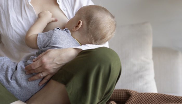 Agosto Dourado: O poder da amamentação na saúde e vínculo entre mães e bebês