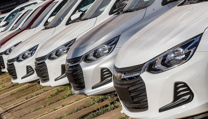 Vendas de automóveis no Brasil têm alta de 9,2% no ano