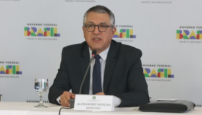 Governo antecipará R$ 10 bi para compensar perda de ICMS 