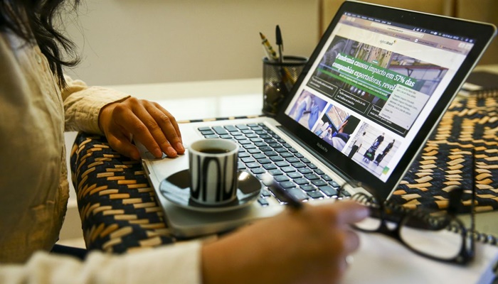 Quase metade das empresas industriais adotou o teletrabalho em 2022