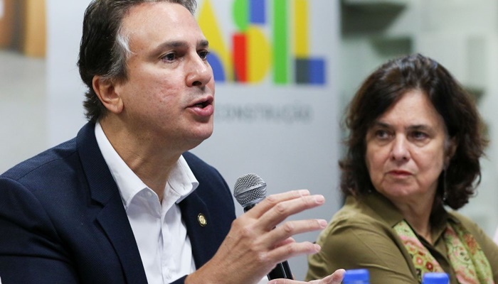 Governo anuncia 1.719 municípios aptos a receber 95 cursos de medicina