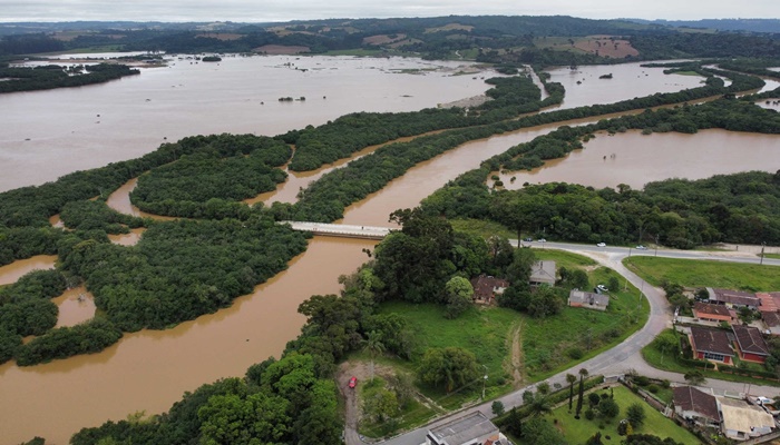  Paraná tem 13 municípios em situação de emergência e Estado atende famílias afetadas