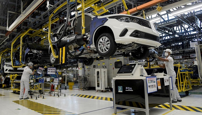 Atividade econômica tem queda de 0,77% em agosto