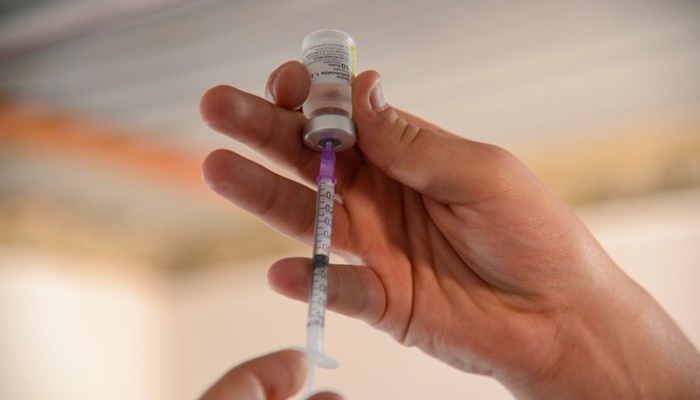 Governo cria comitê para enfrentar desinformação sobre vacinas