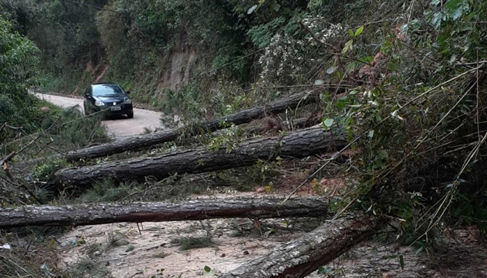  DER-PR divulga novos trechos de estradas afetados pelas chuvas