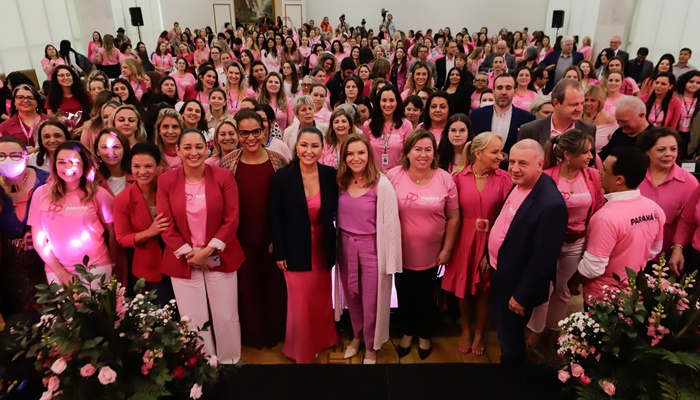  Paraná Rosa encerra com lançamento de edital para pesquisa voltado a mulheres com câncer de mama