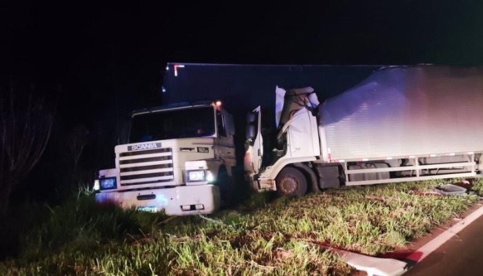 ovem morre ao ser ejetado de caminhão em grave acidente entre Cantagalo e Candói