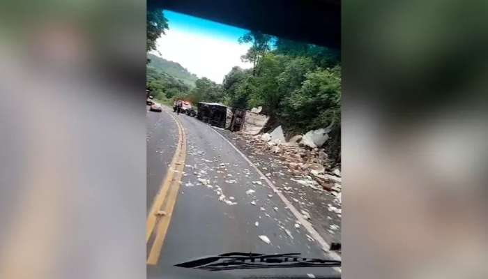 Cantagalo - Motorista de caminhão morre em acidente na BR-277