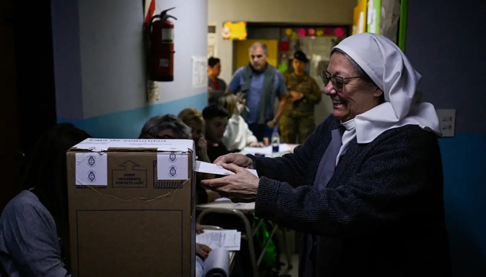 Argentinos votam no segundo turno das eleições