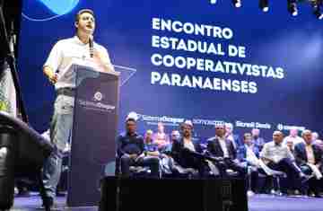  Governador destaca faturamento de R$ 202 bilhões das cooperativas do Paraná em 2023