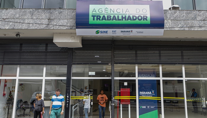  Paraná bate recorde em novembro e formaliza 15 mil contratações via rede Sine