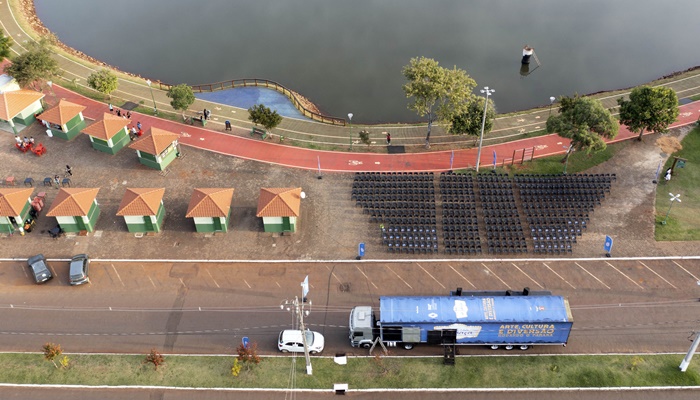  Cinema na Praça vai passar por 38 cidades do Paraná no verão; veja a programação