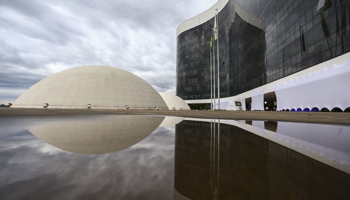 Sugestões sobre regras para pleito municipal podem ser feitas até hoje