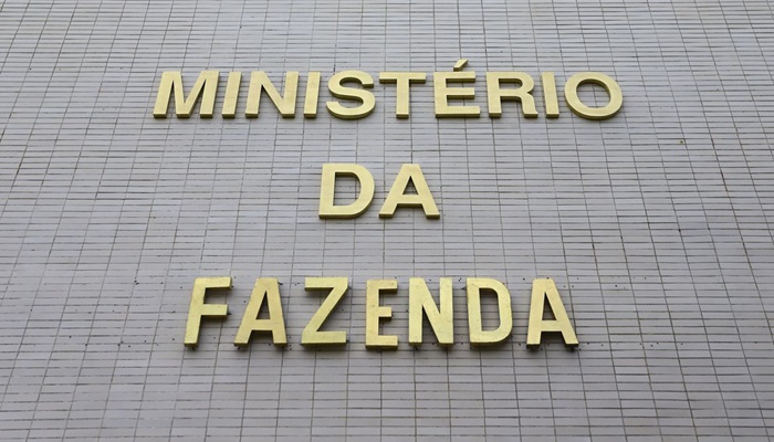 Fazenda remaneja R$ 707 mi em crédito para ajudar produtores de leite