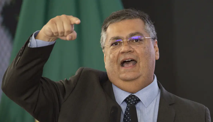 Dino critica relatório que aponta aumento da corrupção no Brasil 